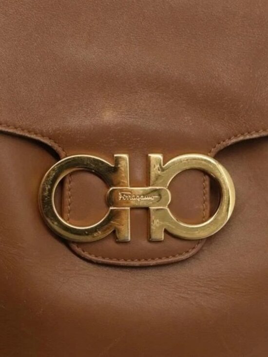Salvatore Ferragamo Backpack Leather Beige Gold Auth 152109 main image 11